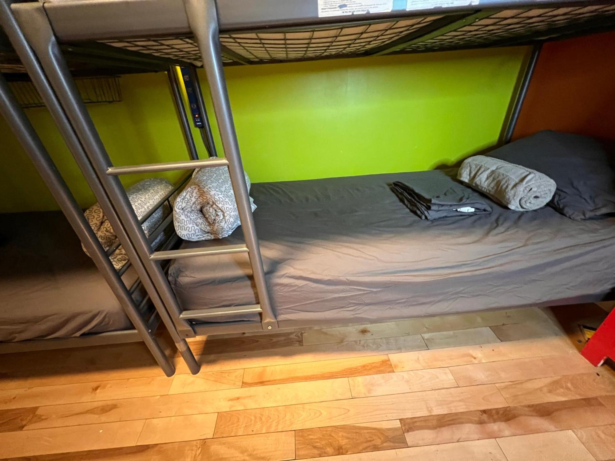 Auberge Pvt Hostel 몬트리올 외부 사진